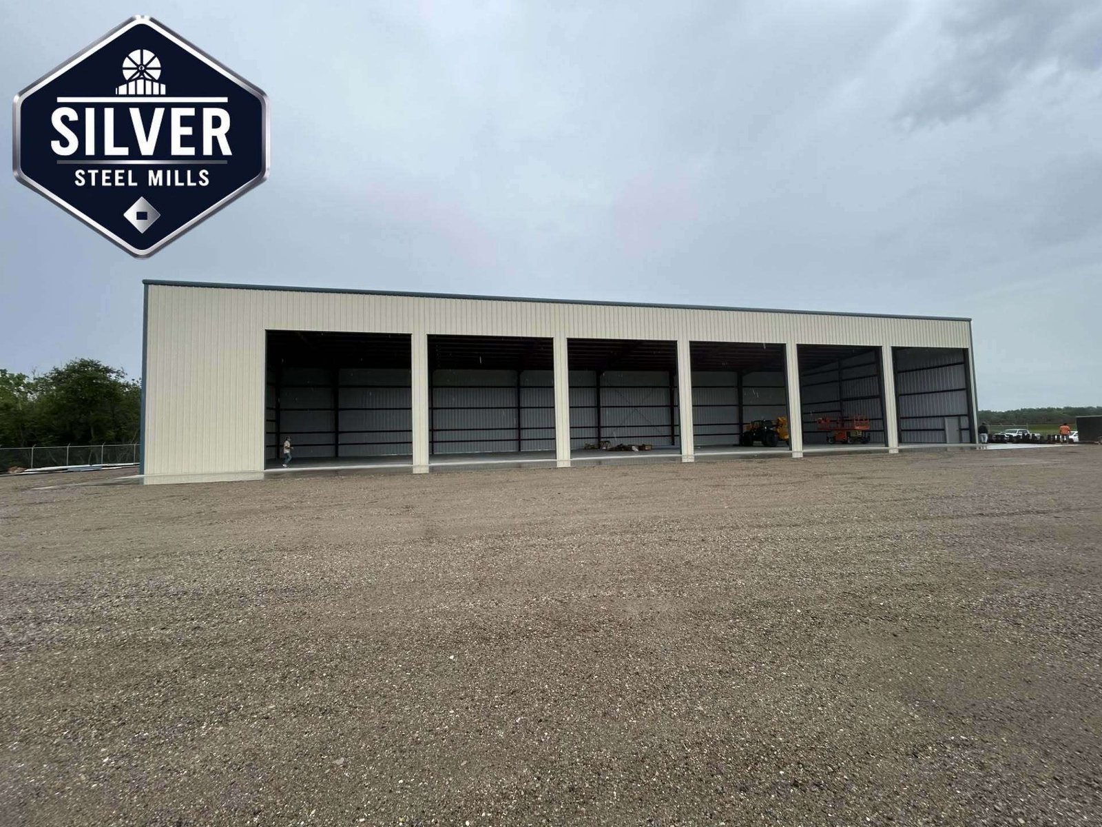 Commercial-Steel-Warehouse-Industrial-PEB-Project-Pakistan